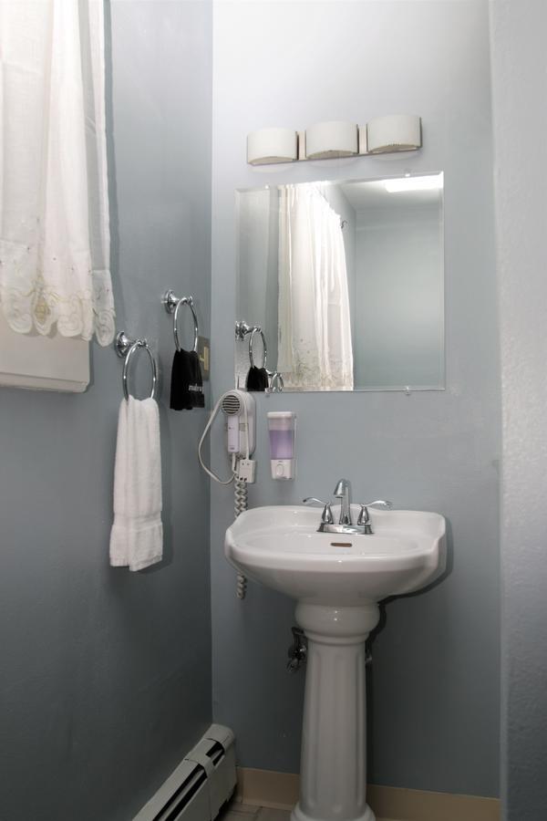 Central City Skye Cottage Bed & Breakfast מראה חיצוני תמונה